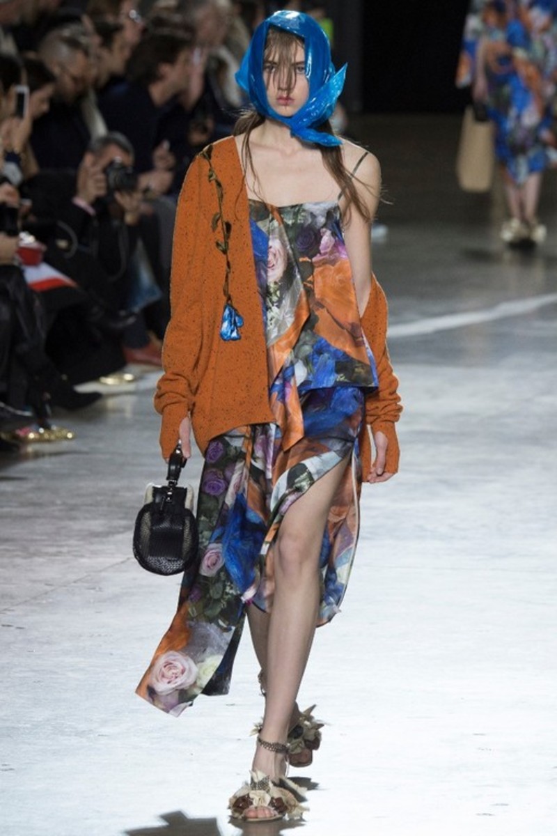 Christopher Kane Fall 2016 - London Fashion Week - كريستوفر كاين